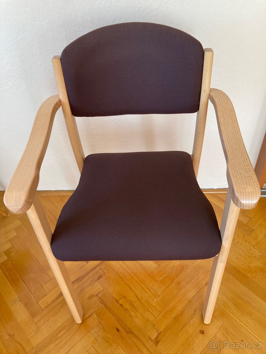 Křeslo pro seniory