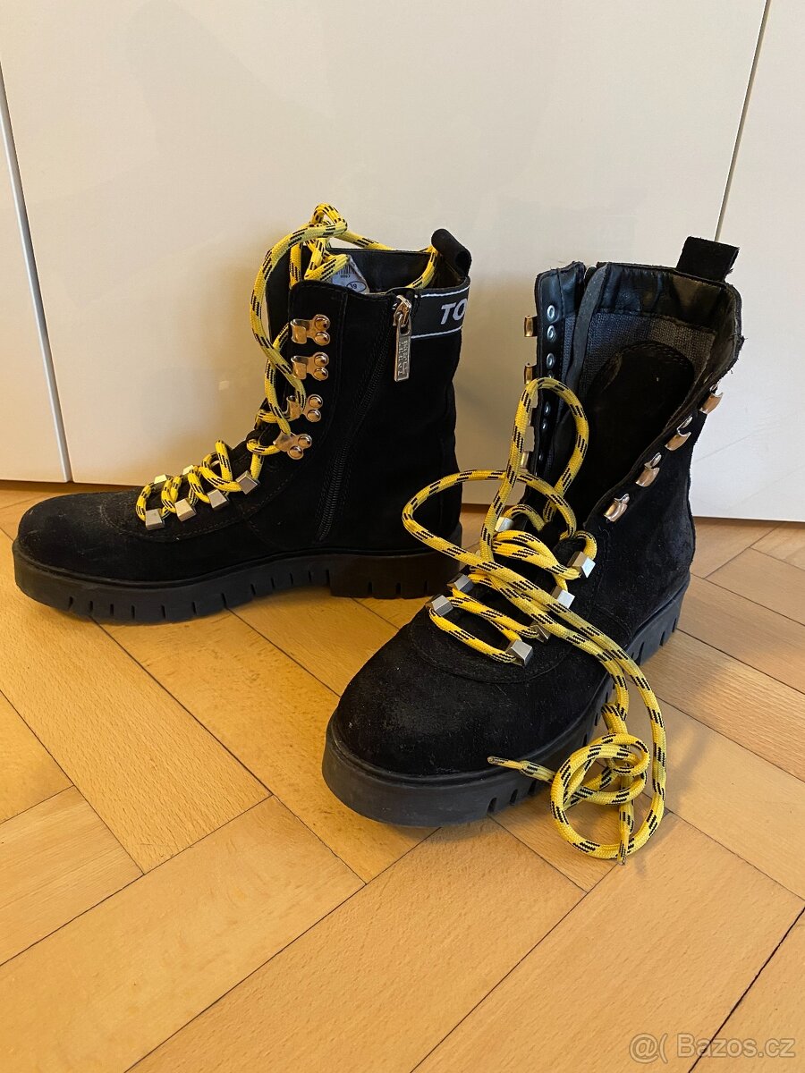 Černé dívčí/dámské semišové boty TOMMY JEANS