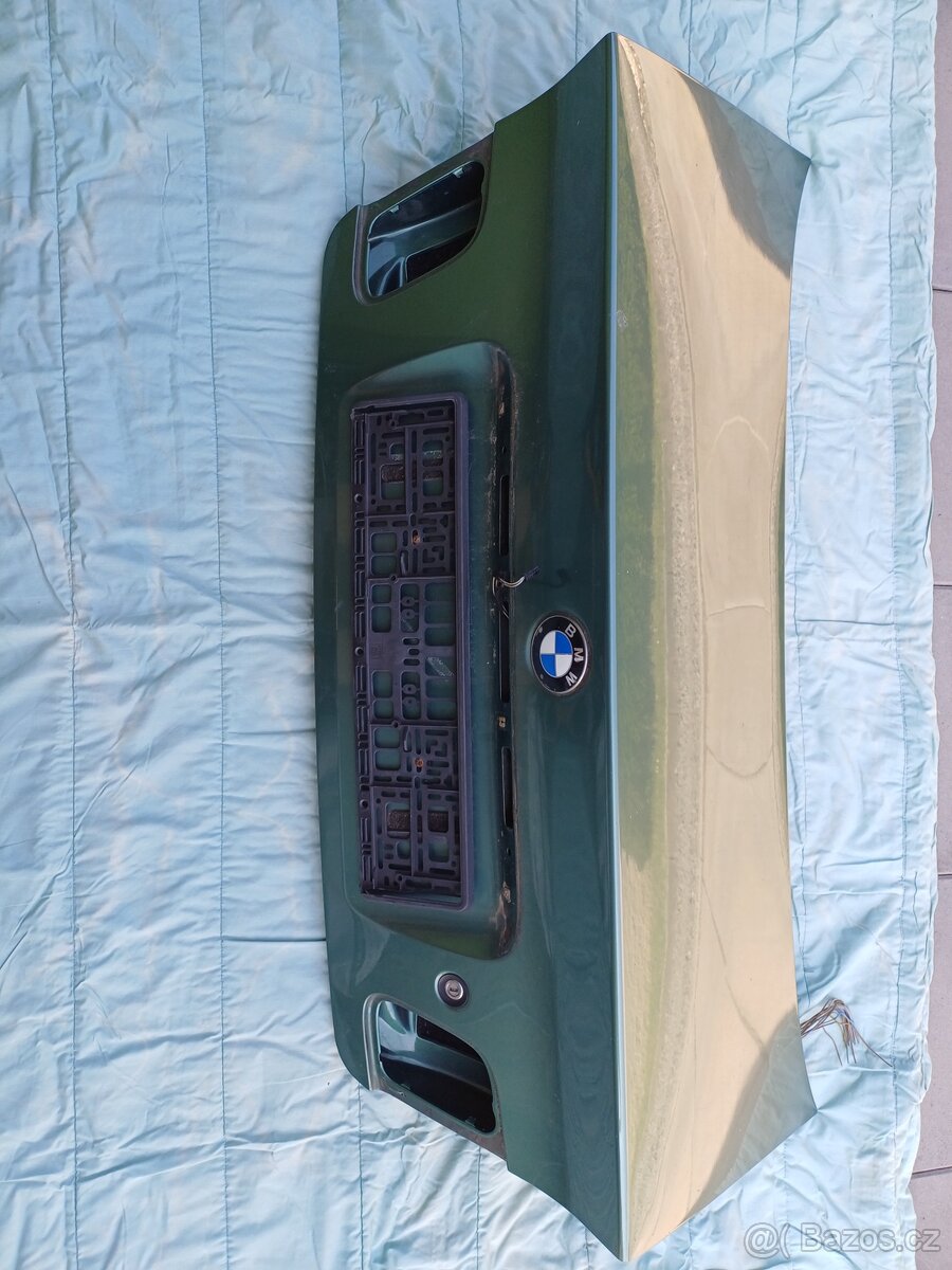 BMW e46 zadní kufr/kapota