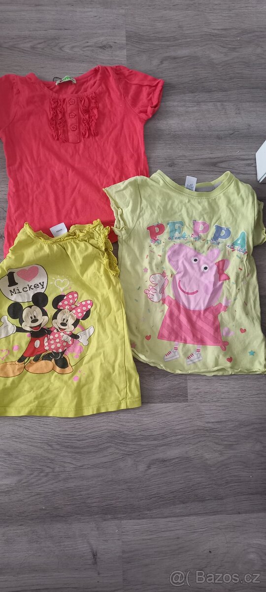 Balik obleceni holka 104