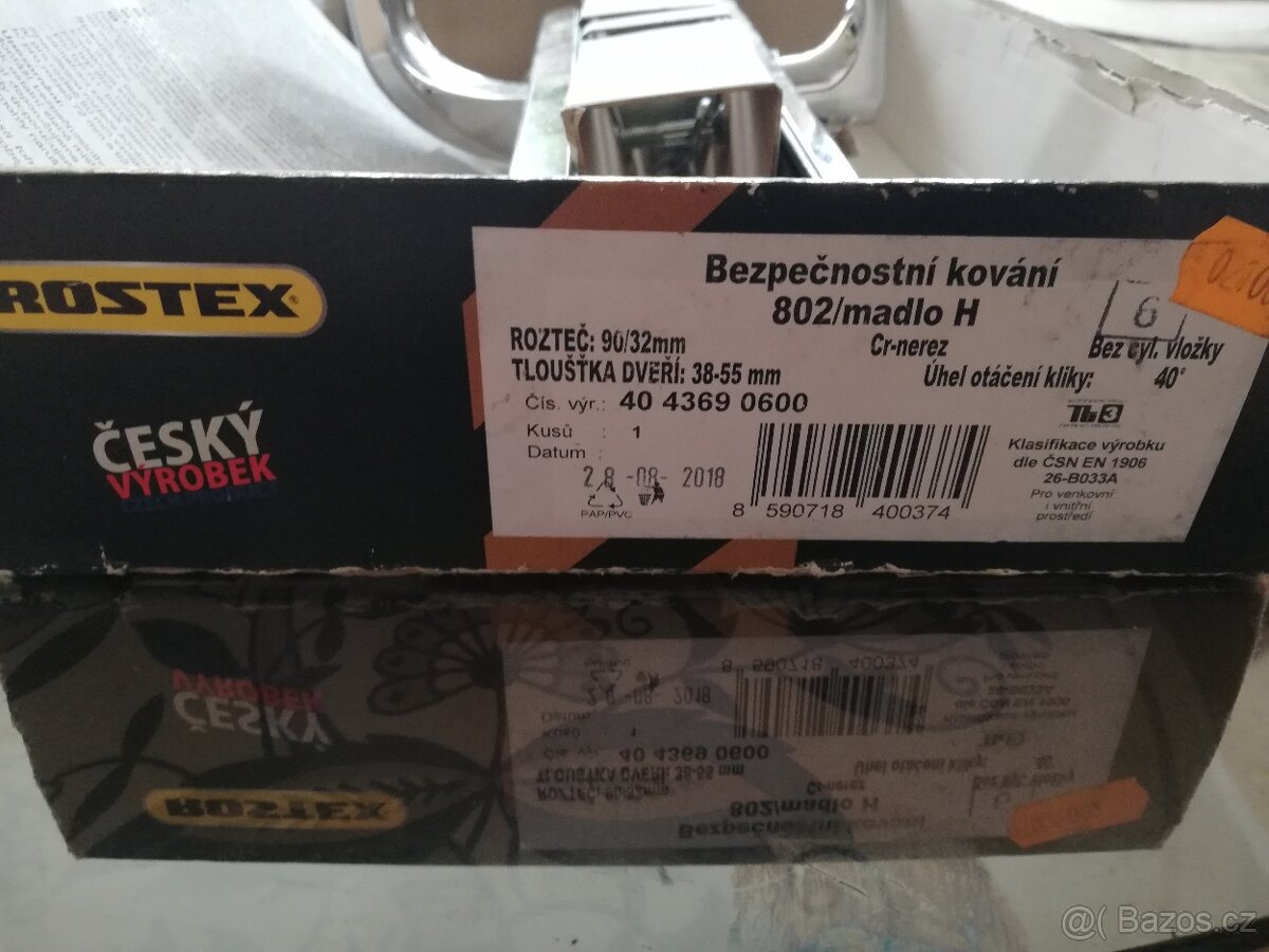 Prodám bezpečnostní kování ROSTEX do dveří.