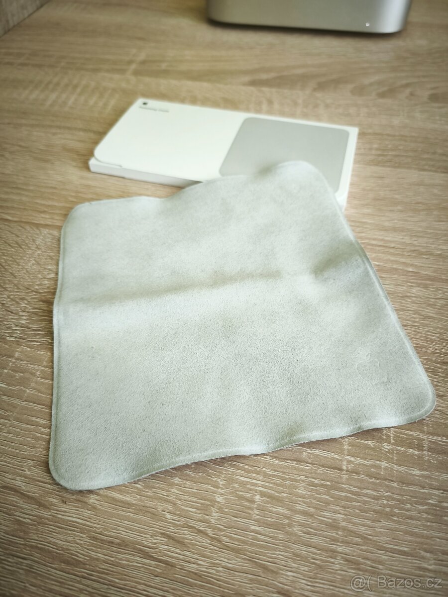 Apple čistící hadřík, zánovní