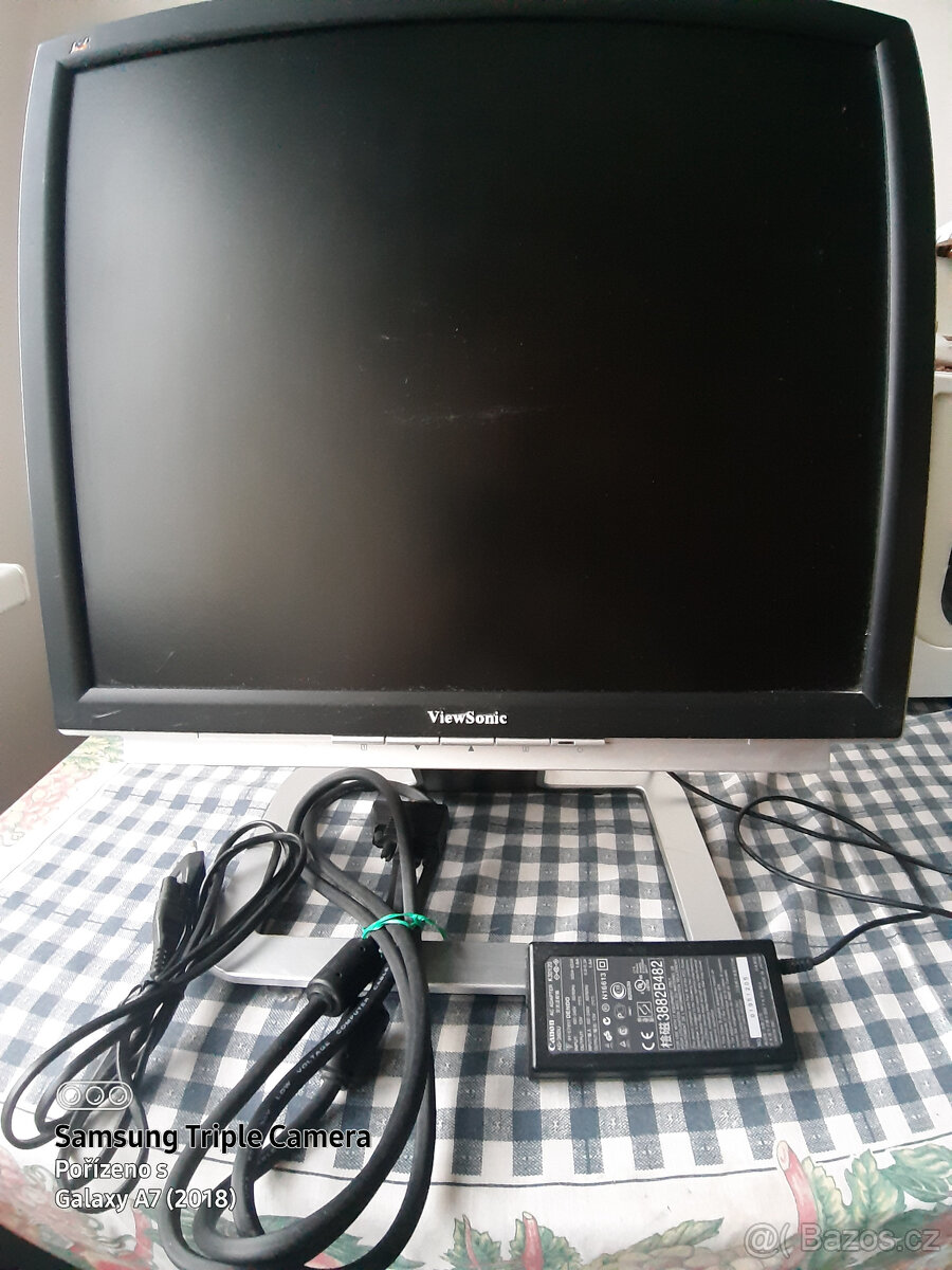 Monitor ViewSonic VX912 19"