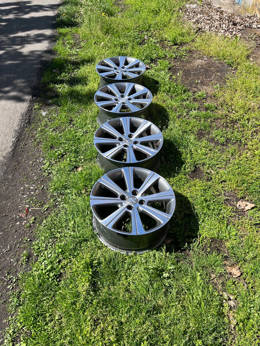 Prodám alu Peugeot 4x108 r17