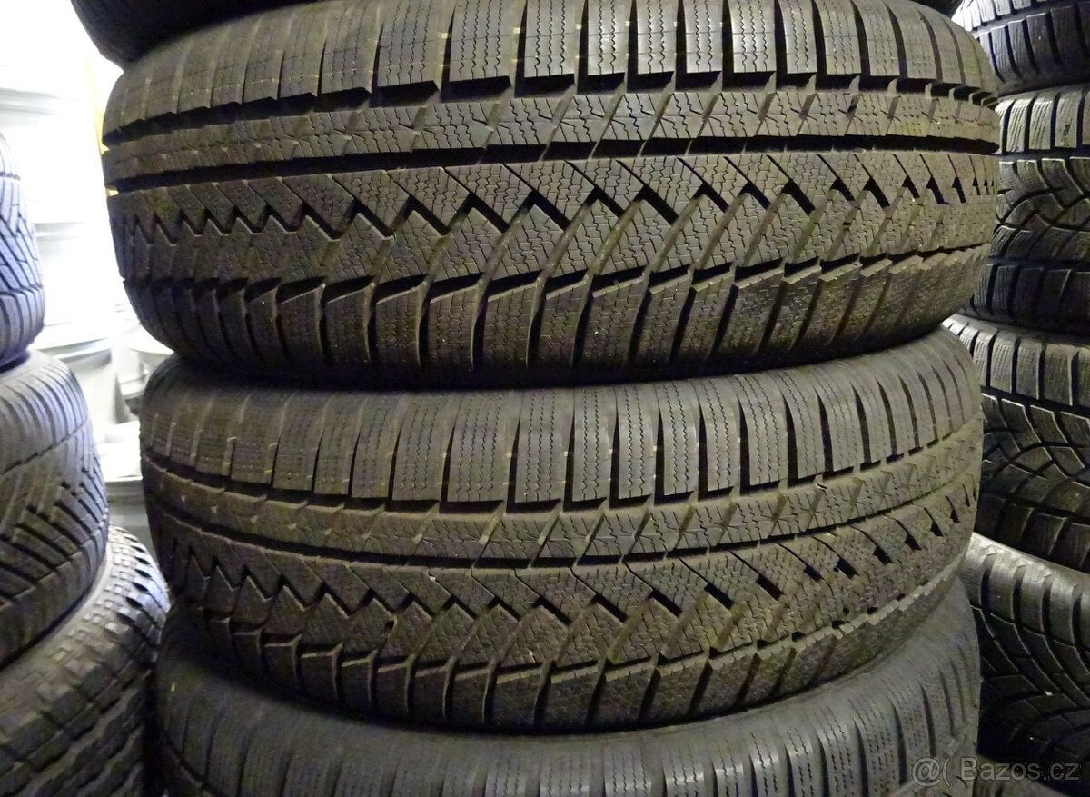 Zimní pneu Continental TS850P,235/65/17, 4 ks, 9 mm