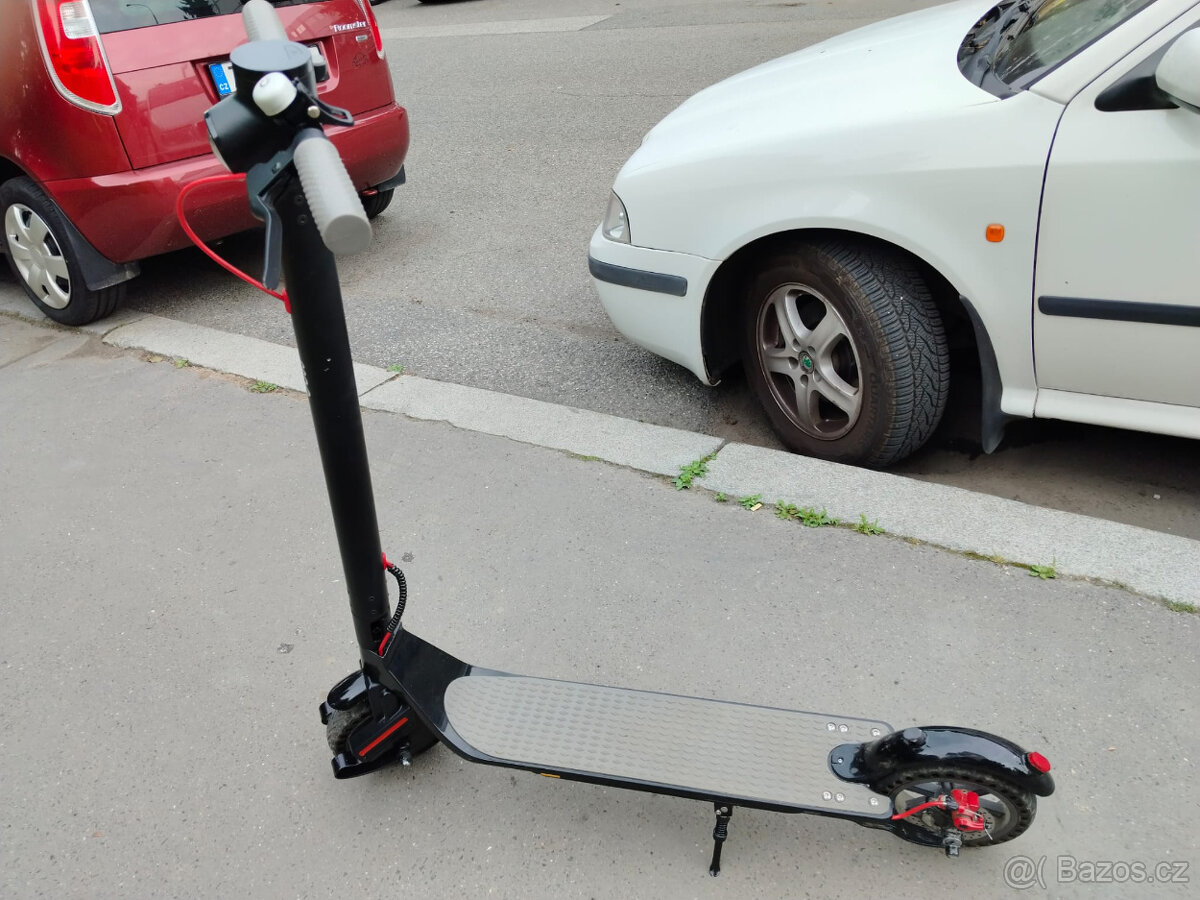 Elektrická koloběžka CityBoss Duo 12 na ND/opravu