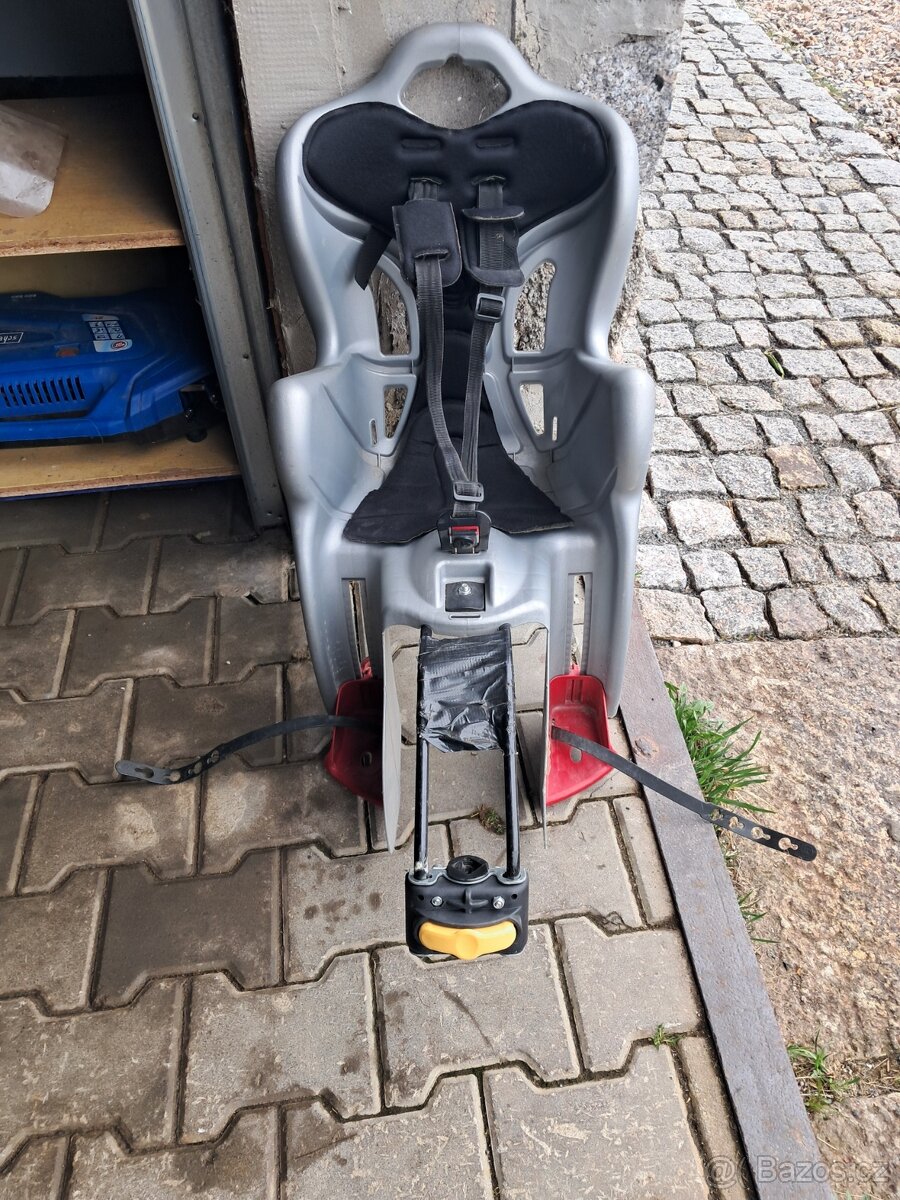 Dětská sedačka na kolo