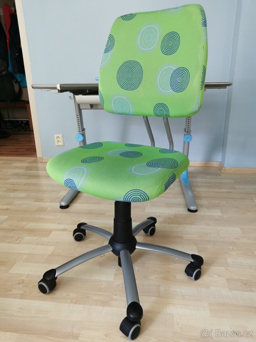 Rostoucí psací stůl a židle Mayer