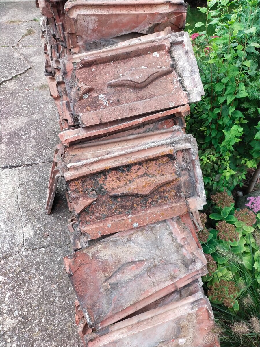 Střešní tašky bobrovky