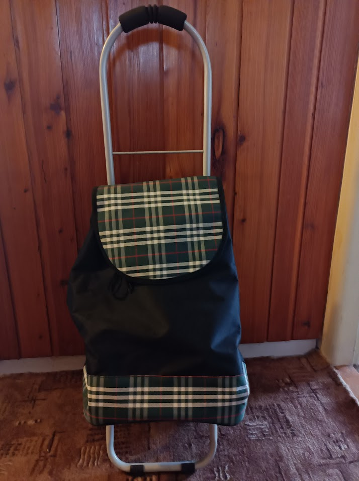 Nákupní taška na kolečkách