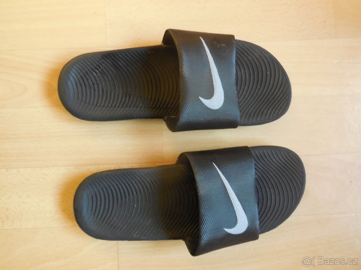 dámské Nike černé pantofle nazouváky, 39/25 cm