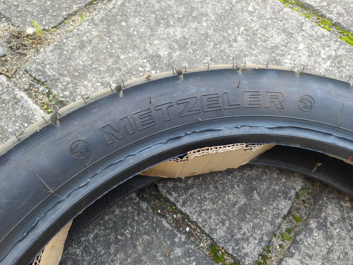 Motopneu 120/80 - 19 METZELER LASERTEC