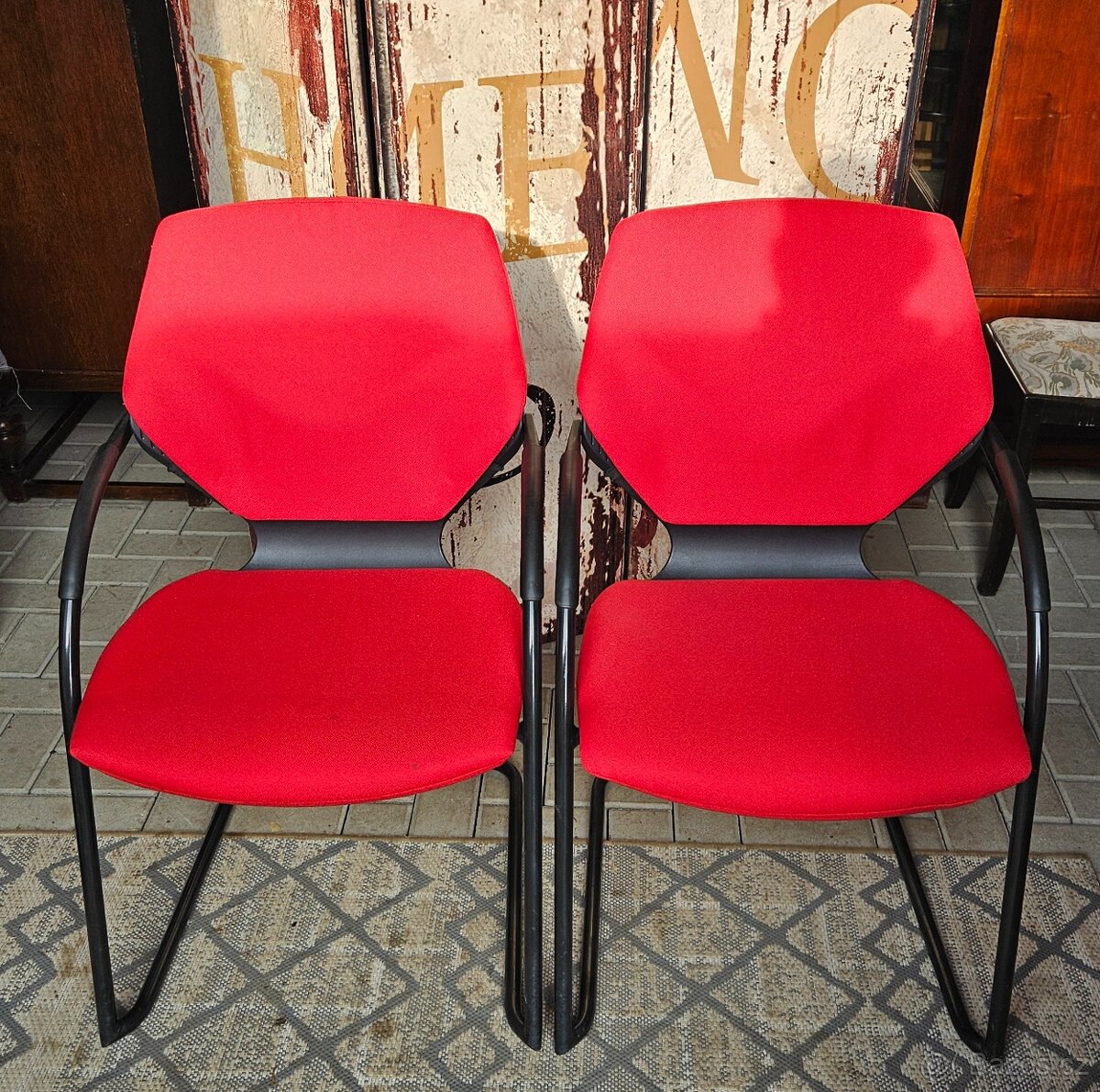 Židle stohovací kancelářské