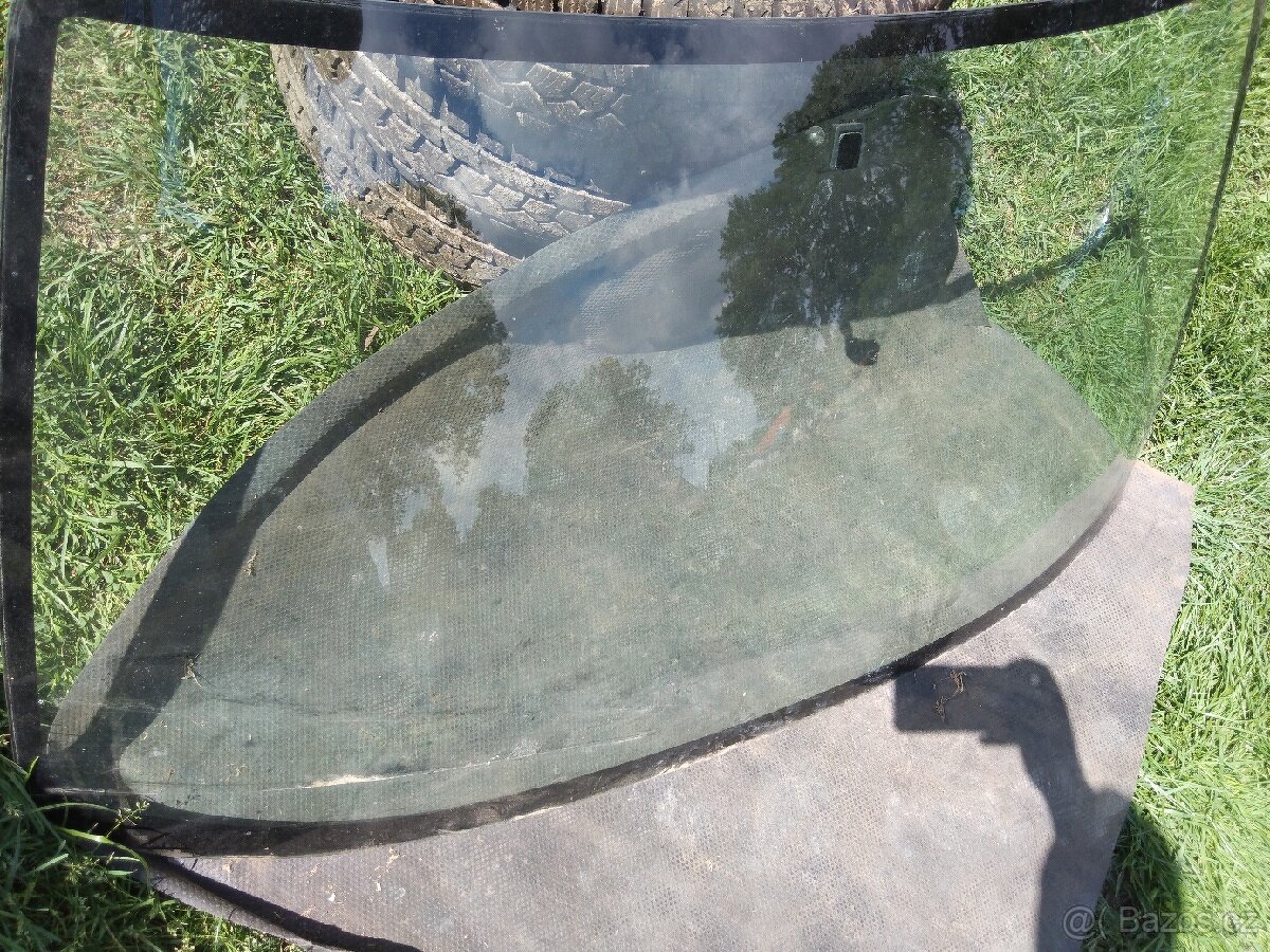 Použitá čelní a zadní okna