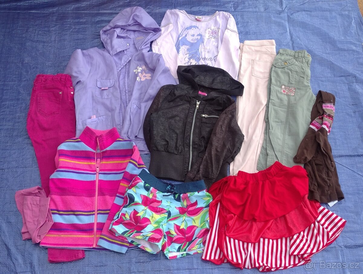 Oblečení dívčí 122-128 (č.7)