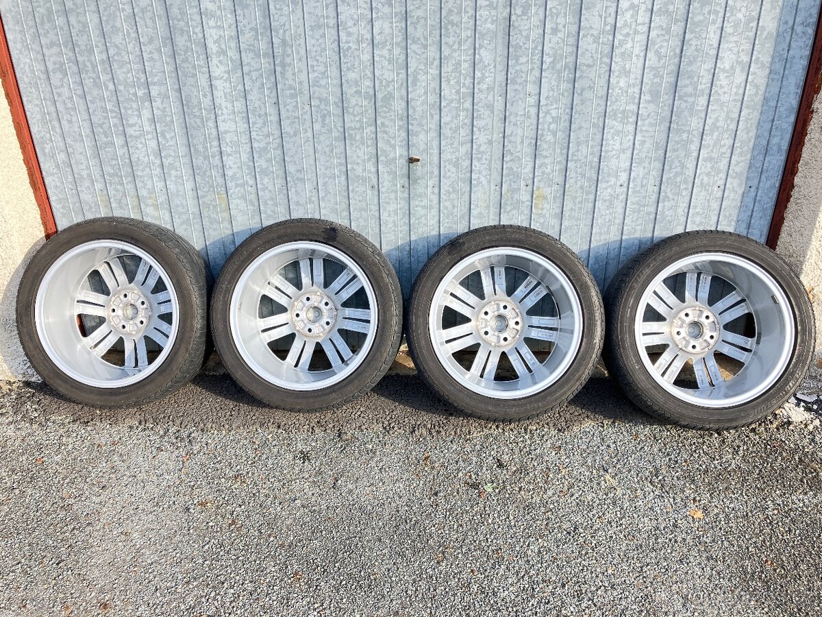 Koncernová alu kola VW 7x17" ET-49, pneu Bridgestone 225/45