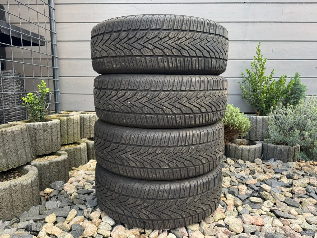 215/60 R16