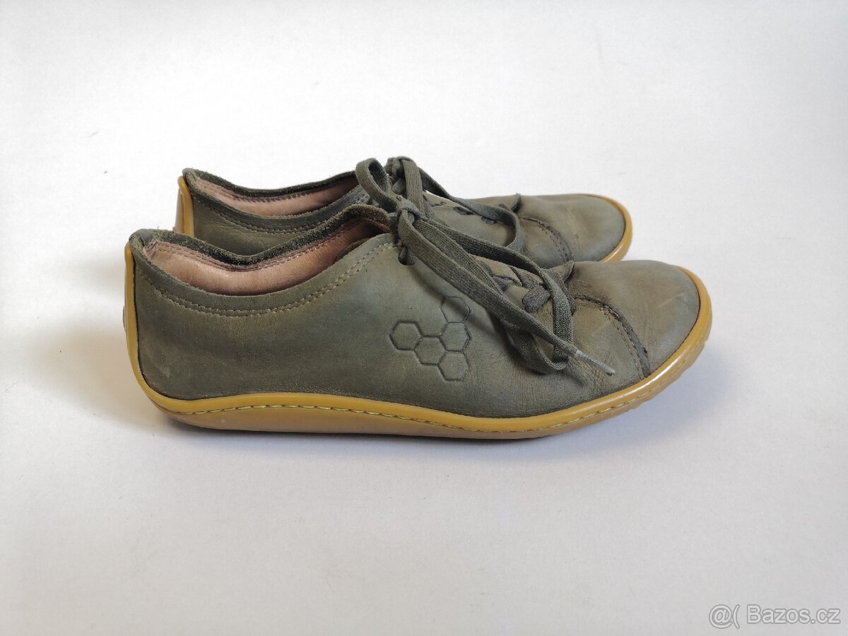 Dětské boty Vivobarefoot, vel. 35