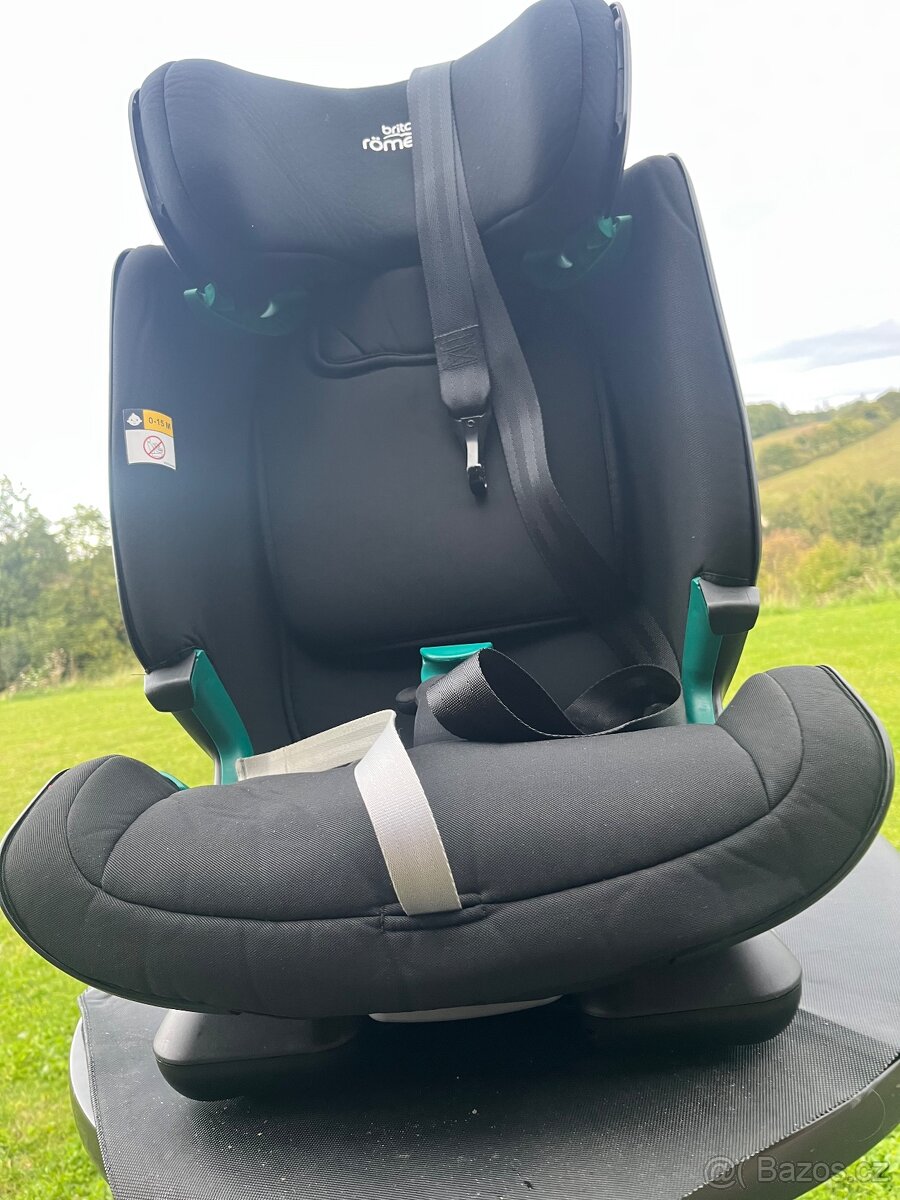 Britax Römer Advansafix IV M