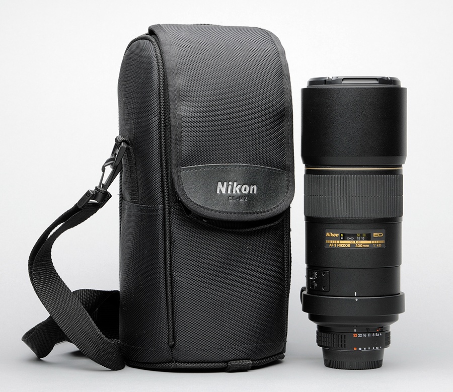 AF-S Nikkor 300mm f4 D ED