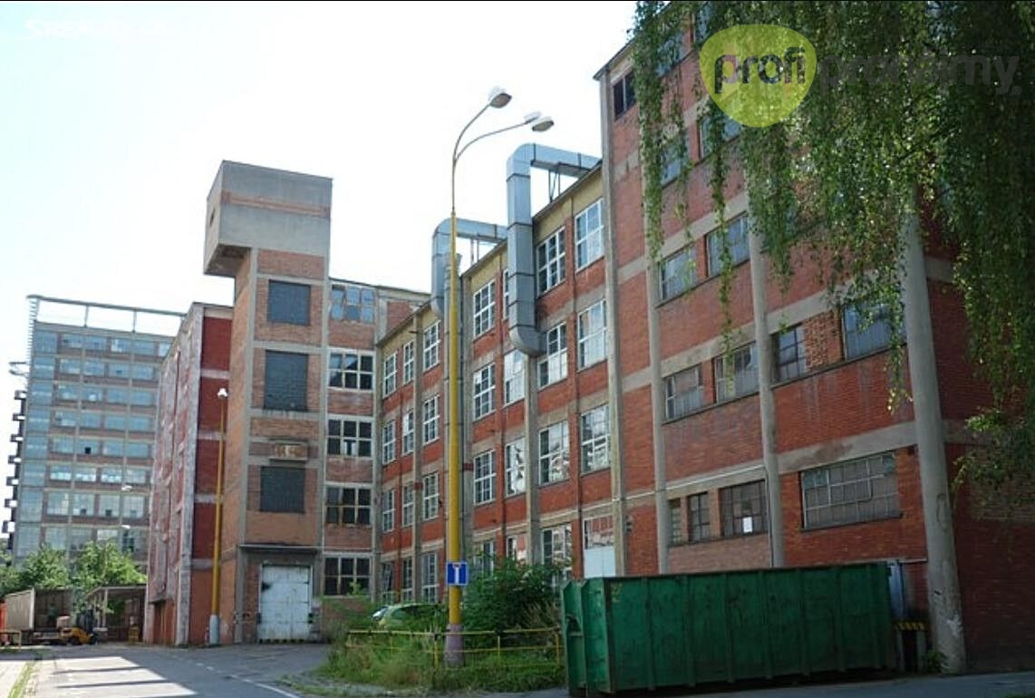 Pronájem skladového/obchodního prostoru 511 m²