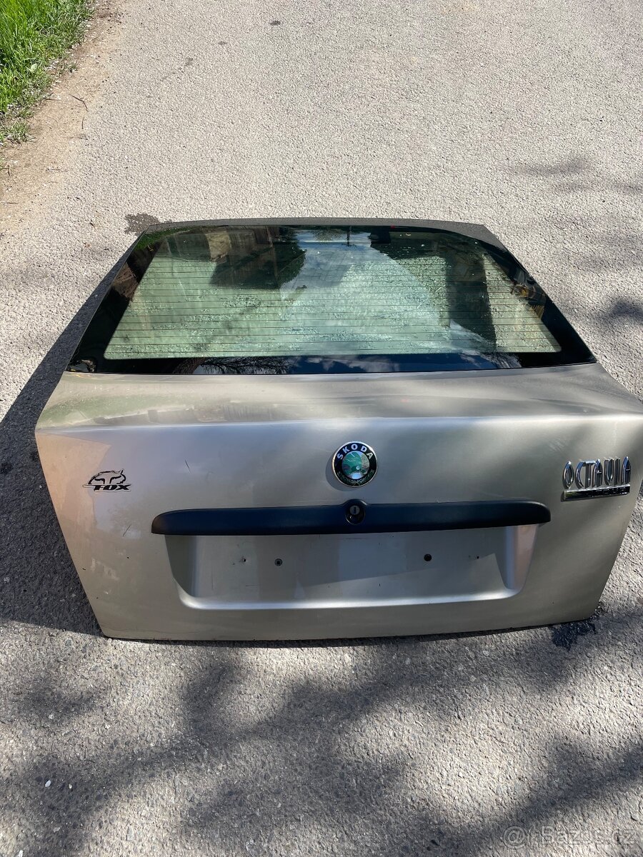 Kufr Skoda Octavia I