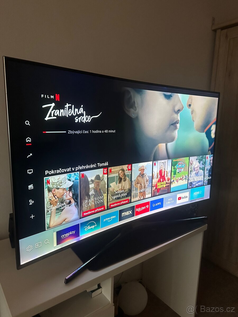 Smart tv prohnuta samsung 140cm 4K obraz