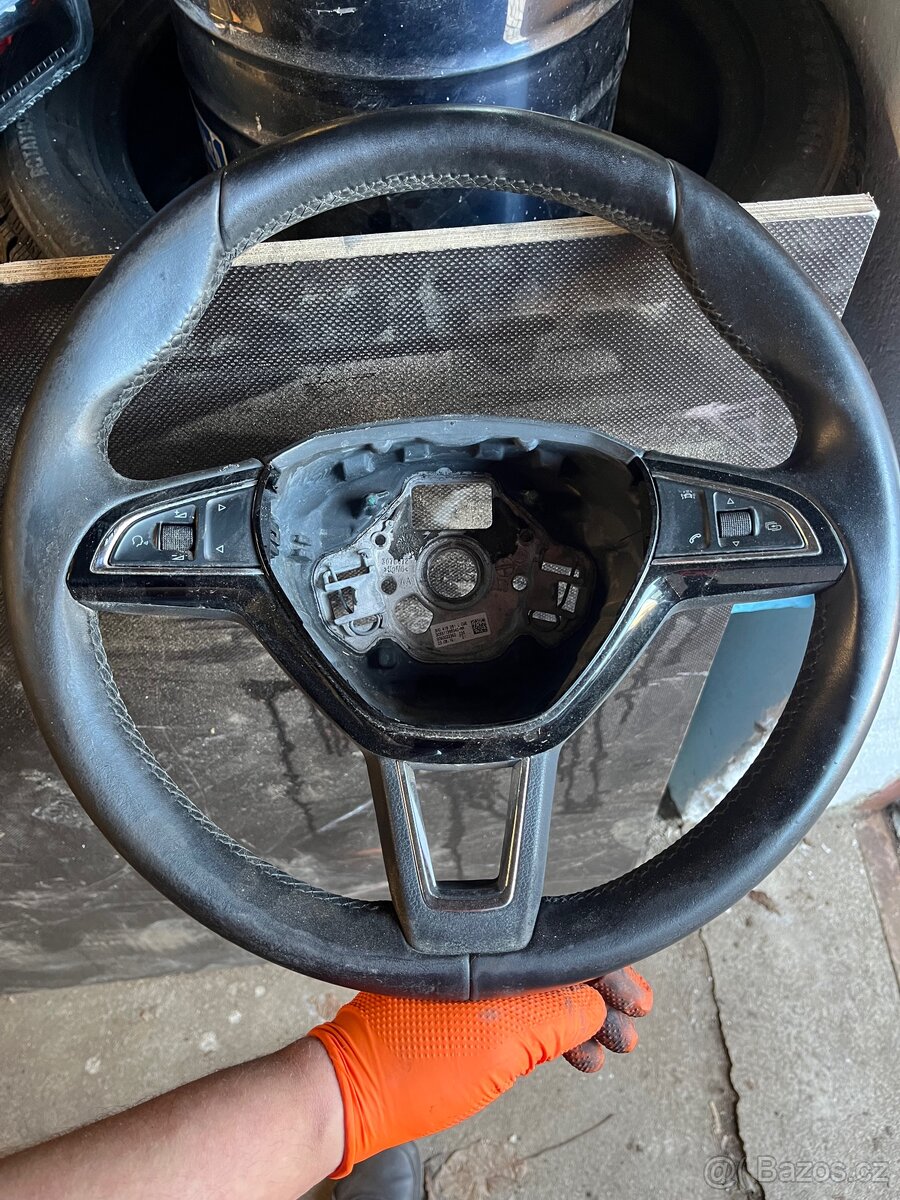 Volant Škoda Octavia , Superb .