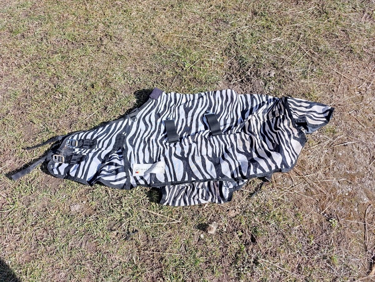 Síťovaná deka minishetty 75cm délka