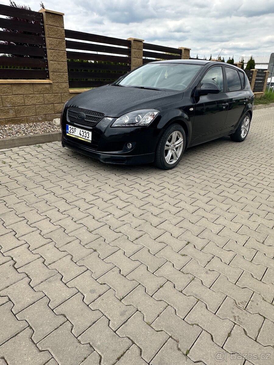 Kia Ceed 1.6nafta STK 12/2026
