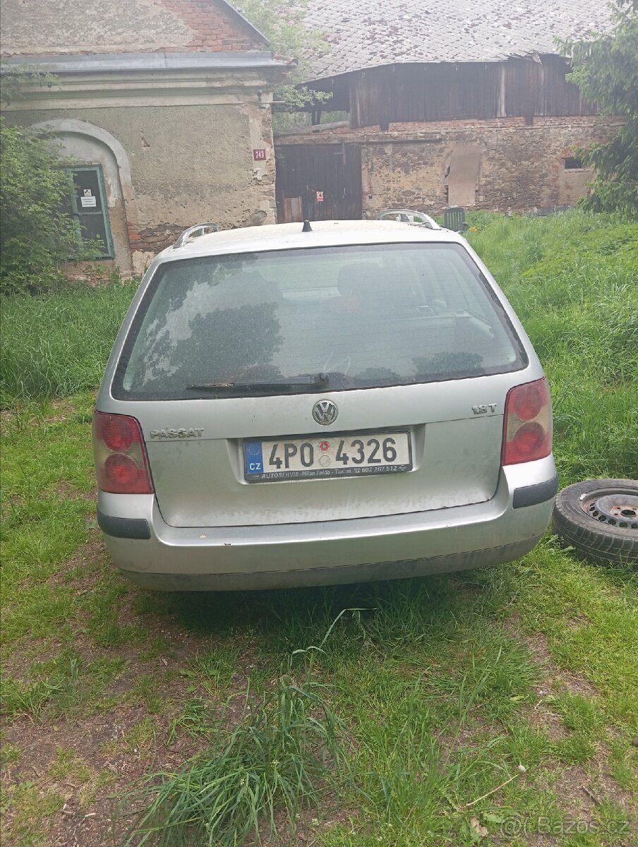 Wolsvagen pasat na náhradní díly