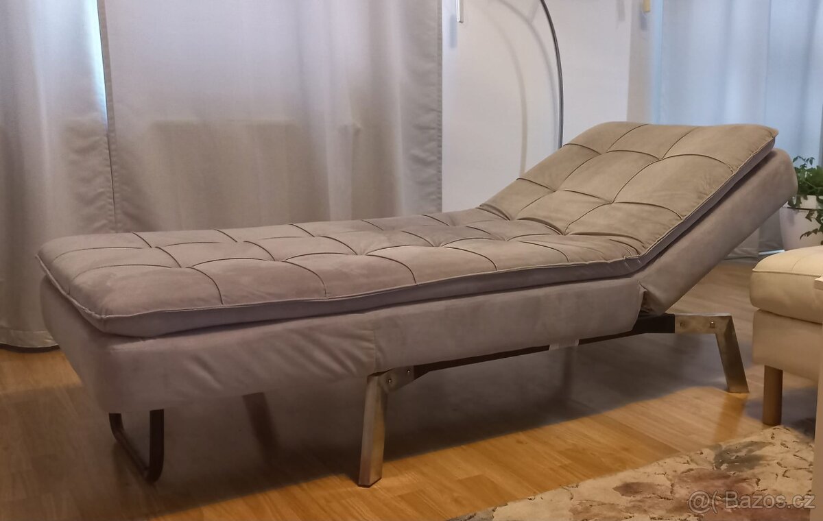 Polohovatelné relaxační křeslo