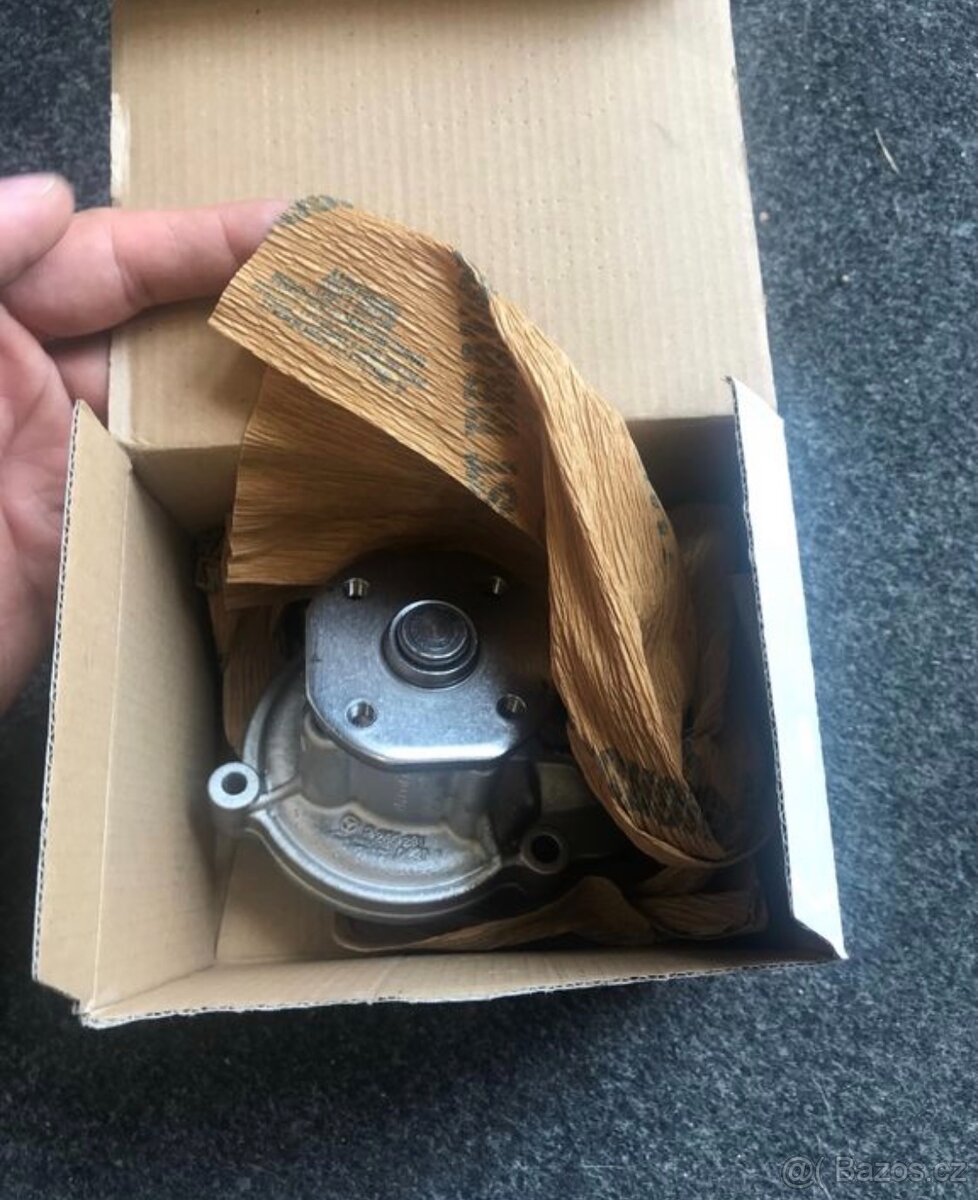 Mercedes ložiskové pouzdro,nové,original,pc 3607Kč,Praha