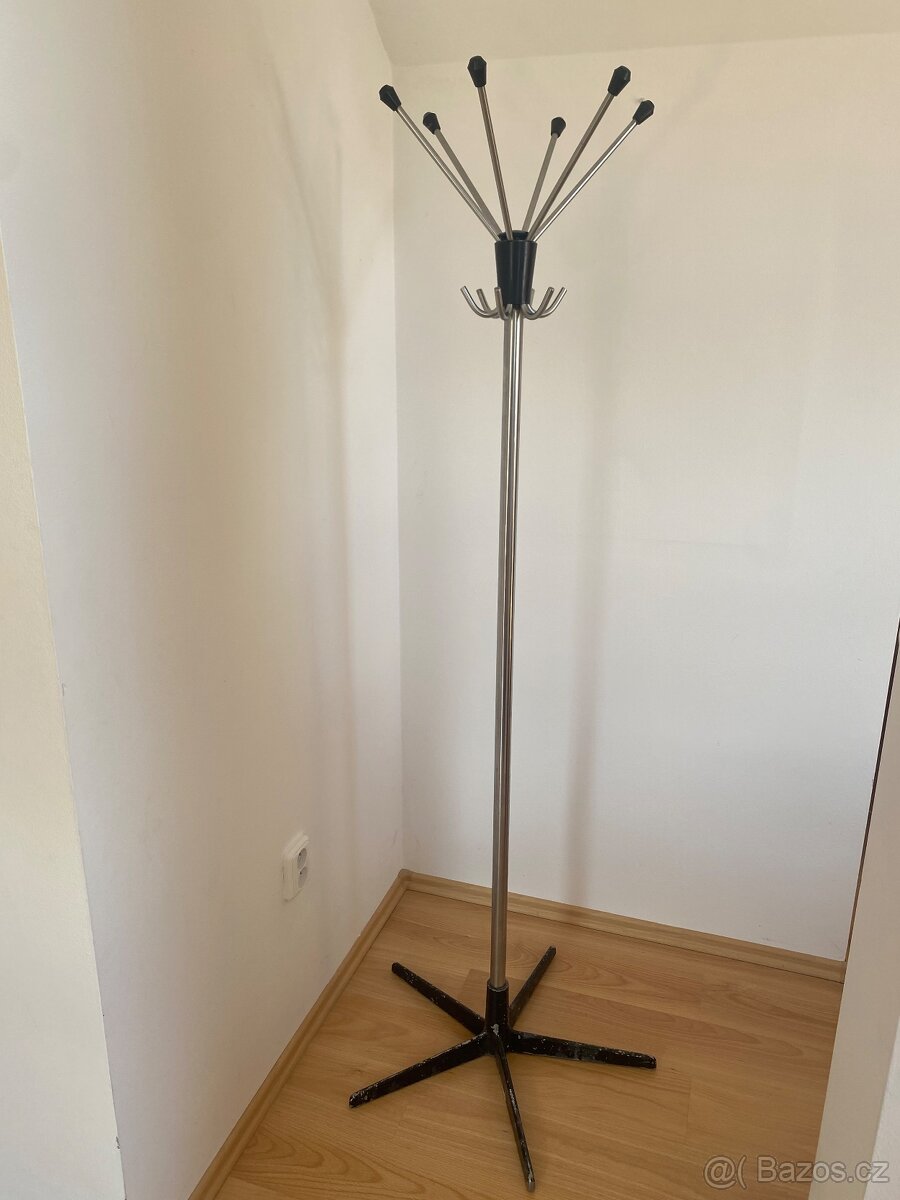 Věšák