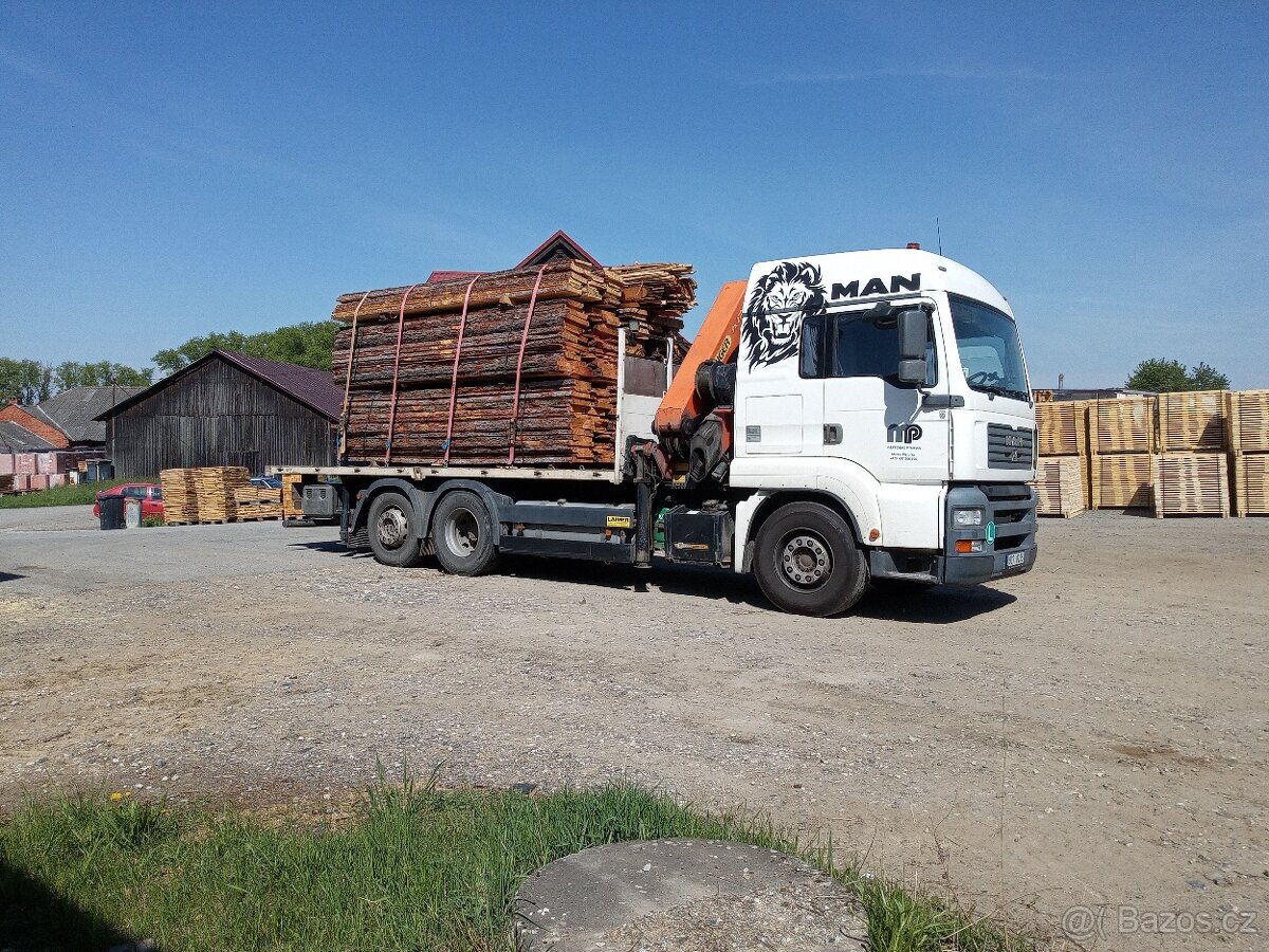 Autodoprava s hydraulickou rukou