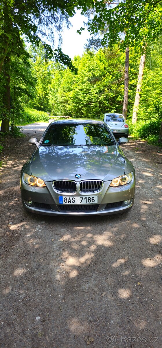 Bmw e93 330i