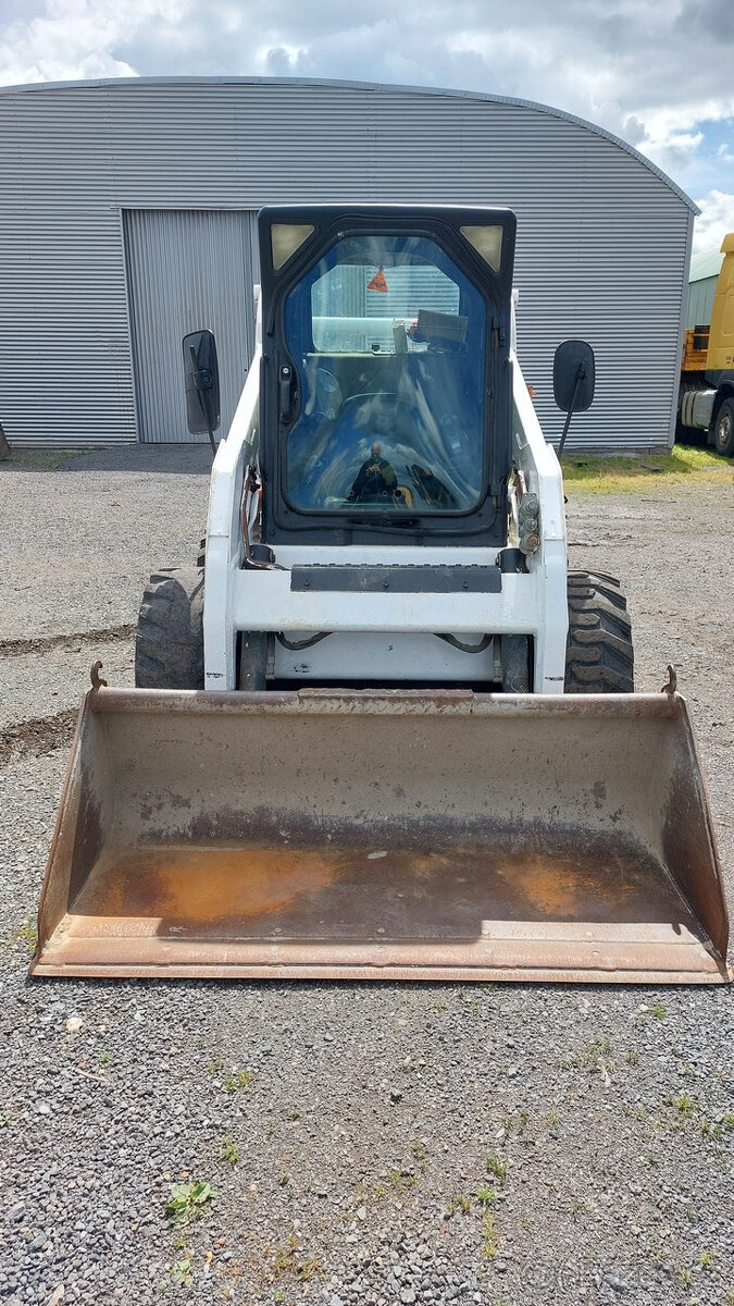 ČELNÍ NAKLADAČ BOBCAT S 205(773)