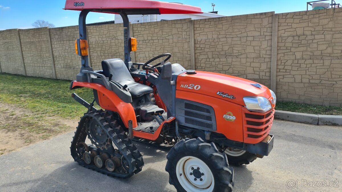 Malotraktor Kubota KB-20 pásy