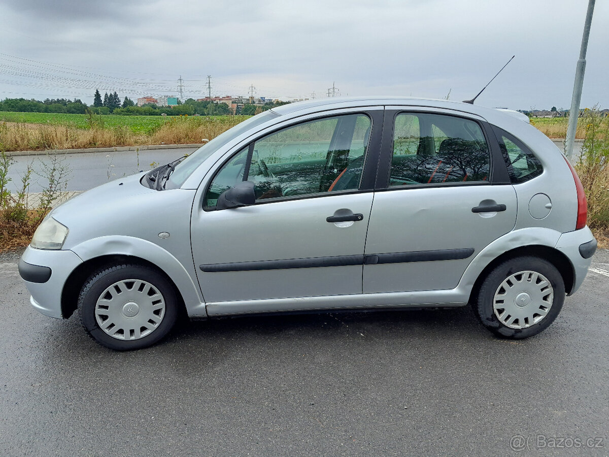 Citroen C3 1,1i + jedna C3 1.1i komplet na ND