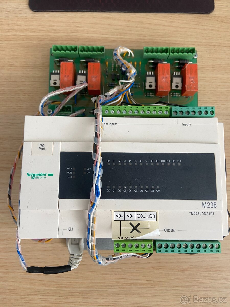 PLC Schneider Electric M238