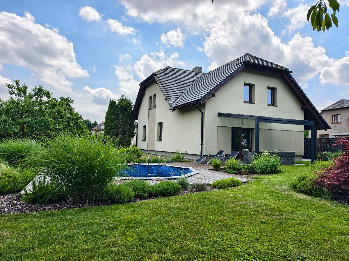 Pronájem rodinného domu 64 m², pozemek 920 m² - Rváčov
