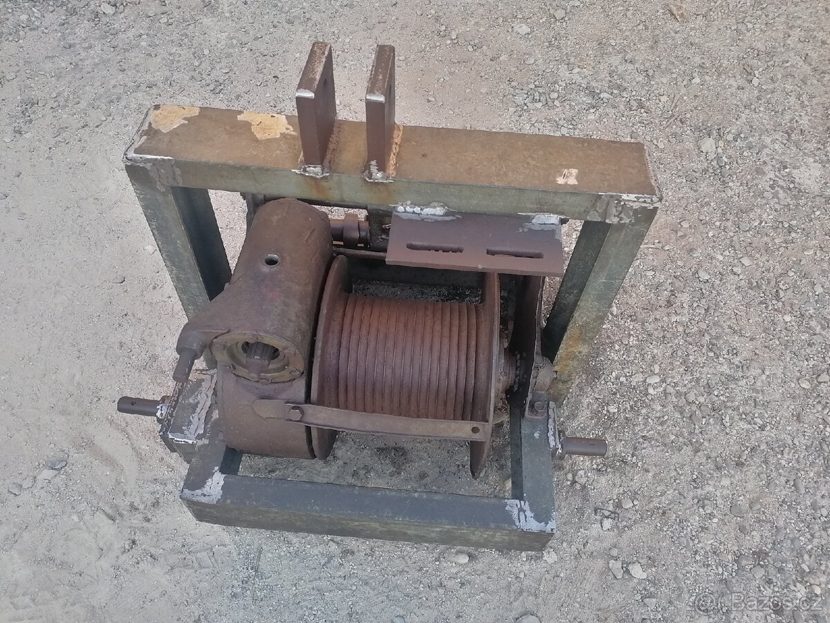 Naviják za traktor Zetor z V3S