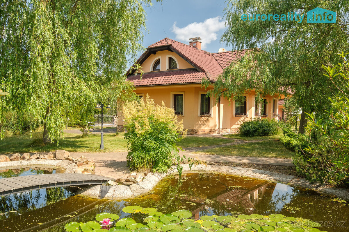 Prodej, rodinný dům, 314 m2, Karlovy Vary - Mezirolí