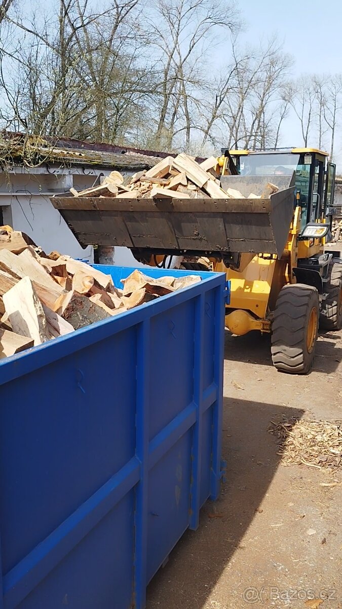 Štípané palivové dřevo