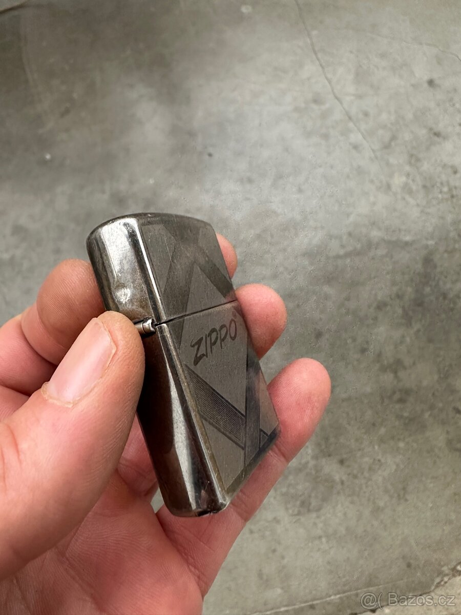 Zippo gravírováne - speciální edice