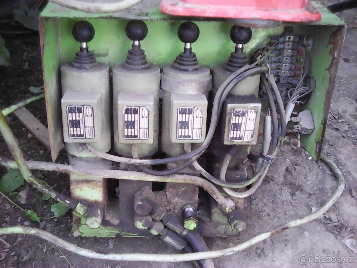 Prodám elektromagnetický hydraulický rozvaděč