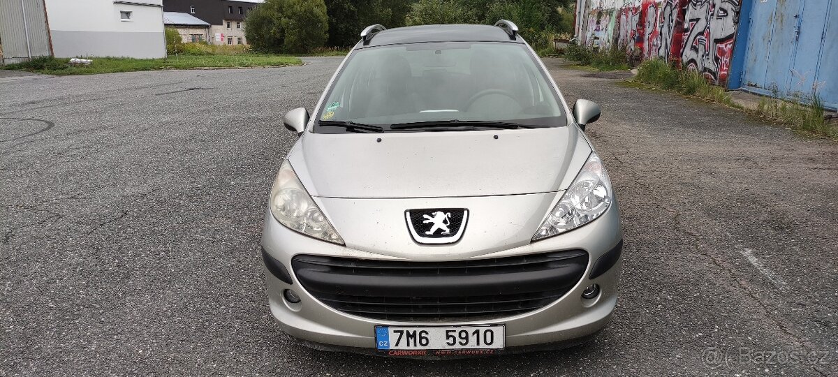 Peugeot 207 SW 1.4i 70kW, r. 2008, 130tkm, klima, 2 sady kol