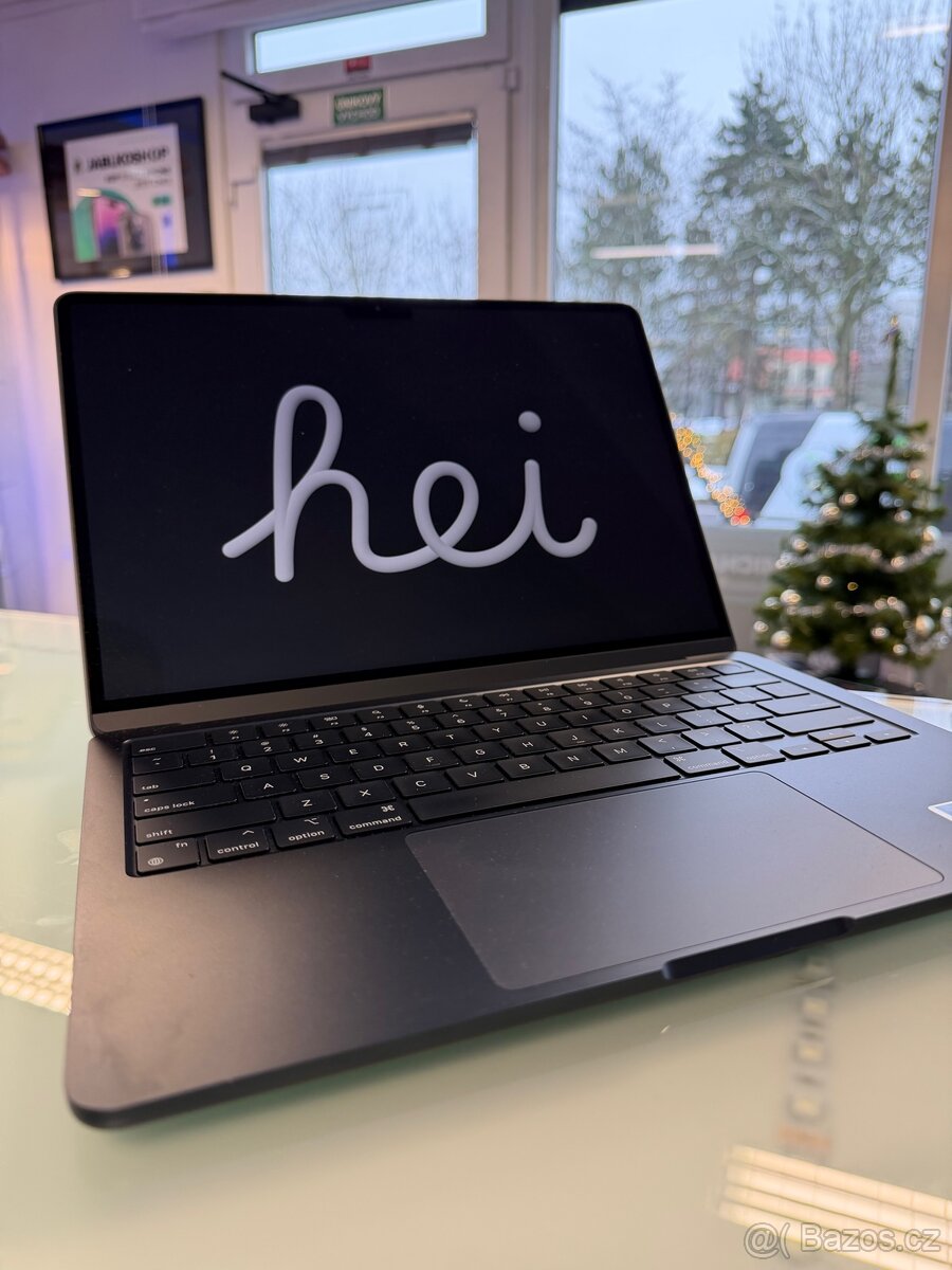 MacBook Air 13” 2022 - M2 - 512GB - 6M ZÁRUKA - 100% BAT