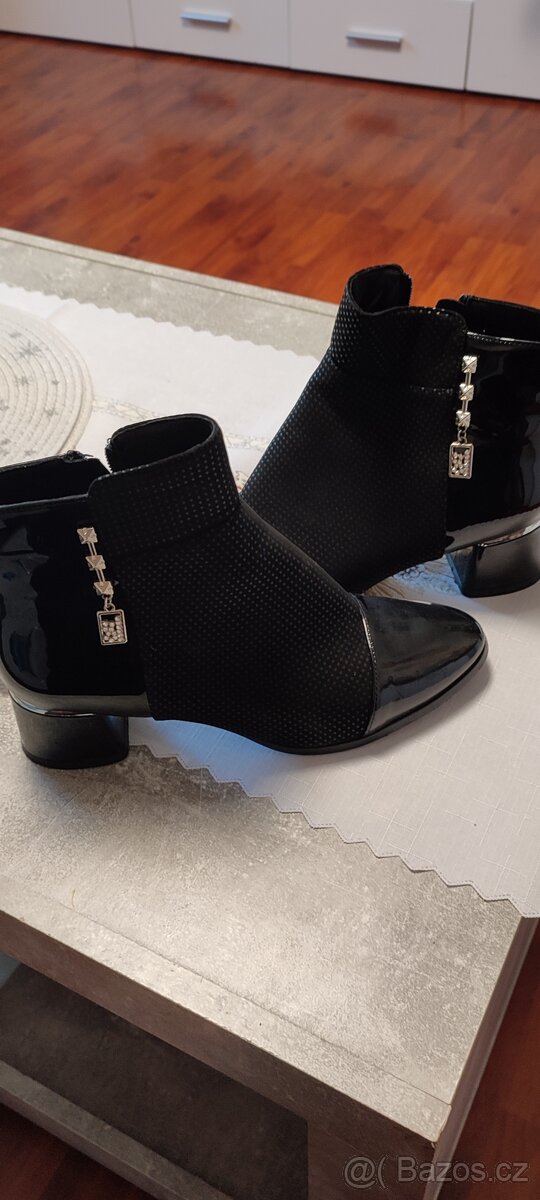 Dámské společenské boty