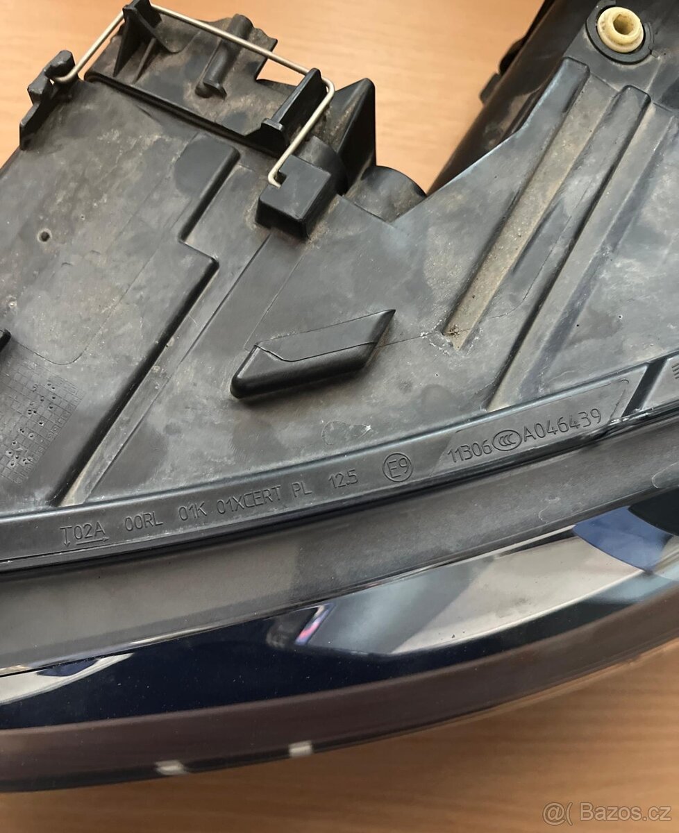 levé přední světlo na volkswagen